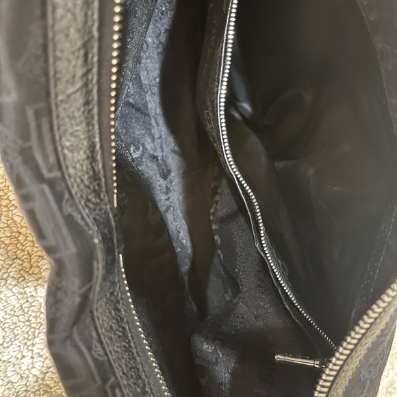 Versace designer shoulder bag black with logo - Picture 7 of 11